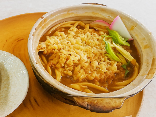 味噌煮込みうどん おとっつぁん