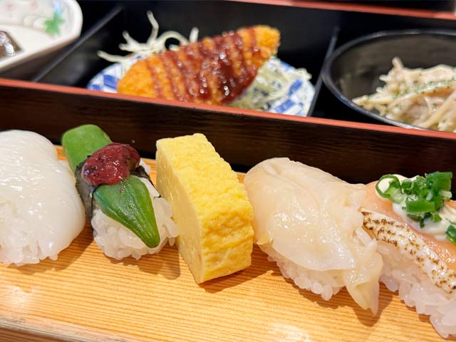 回転寿司 鮮 一宮店